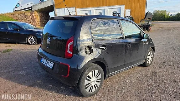 Volkswagen Up 2014 photo 4