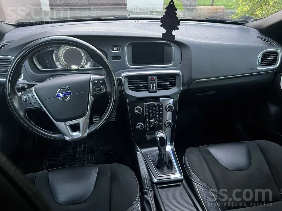 Volvo V40 2015 photo 5