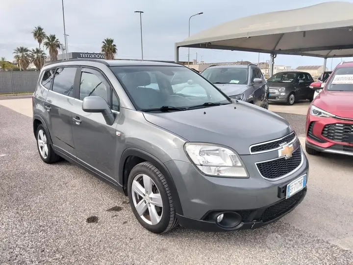 Chevrolet Orlando 2011 photo 3