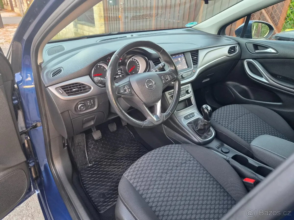 Opel Astra 2021 photo 5
