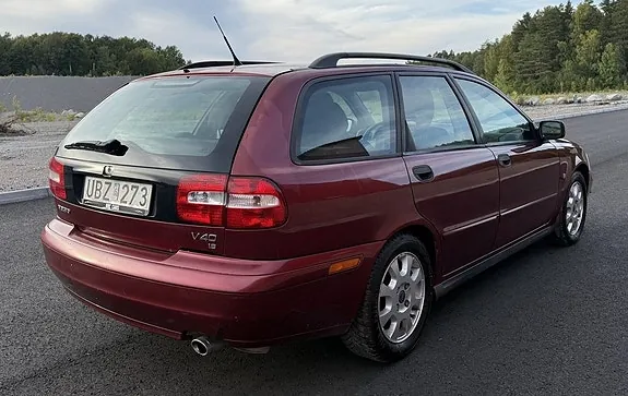 Volvo V40 2004 photo 5