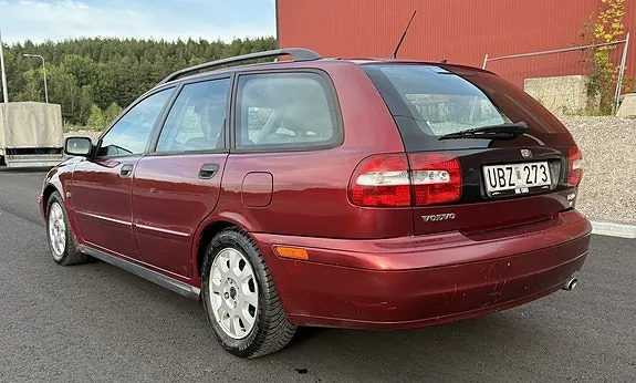 Volvo V40 2004 photo 3