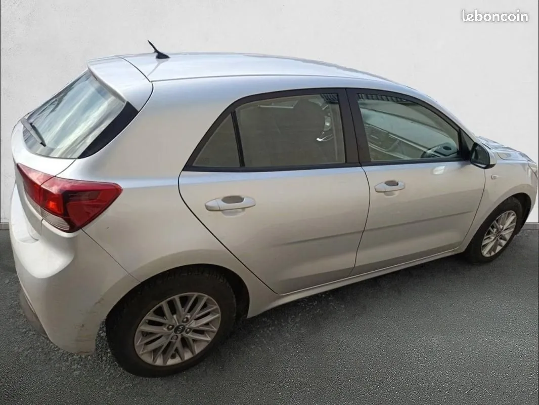 Kia Rio 2018 photo 4