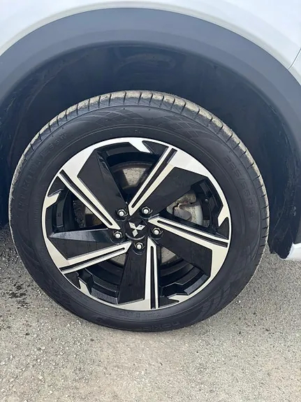 Mitsubishi Eclipse Cross 2021 photo 2