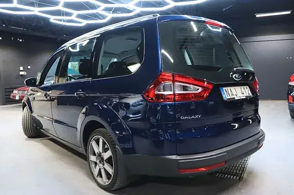 Ford Galaxy 2013 photo 5