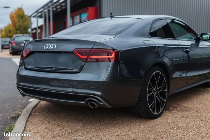 Audi A5 2012 photo 3