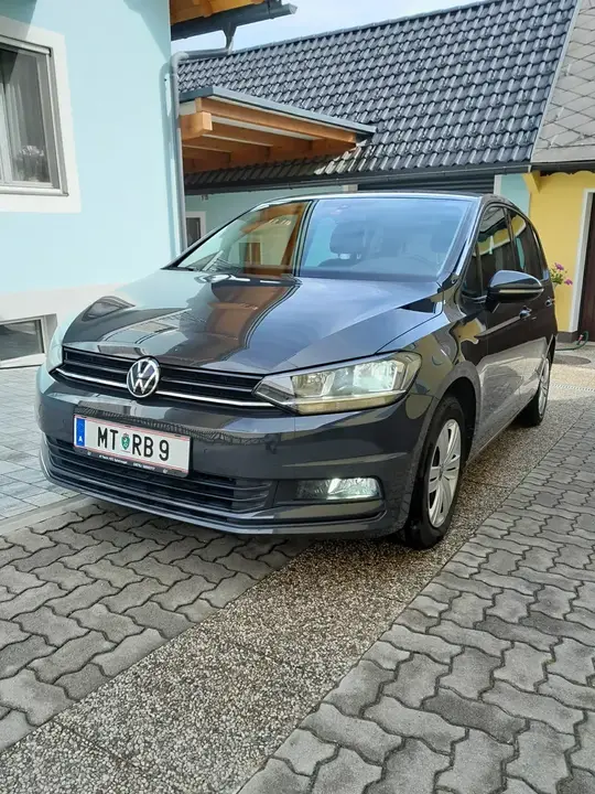 Volkswagen Touran 2022 photo 3