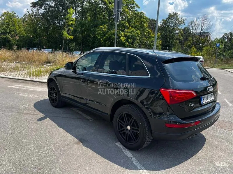 Audi Q5 2010 photo 5
