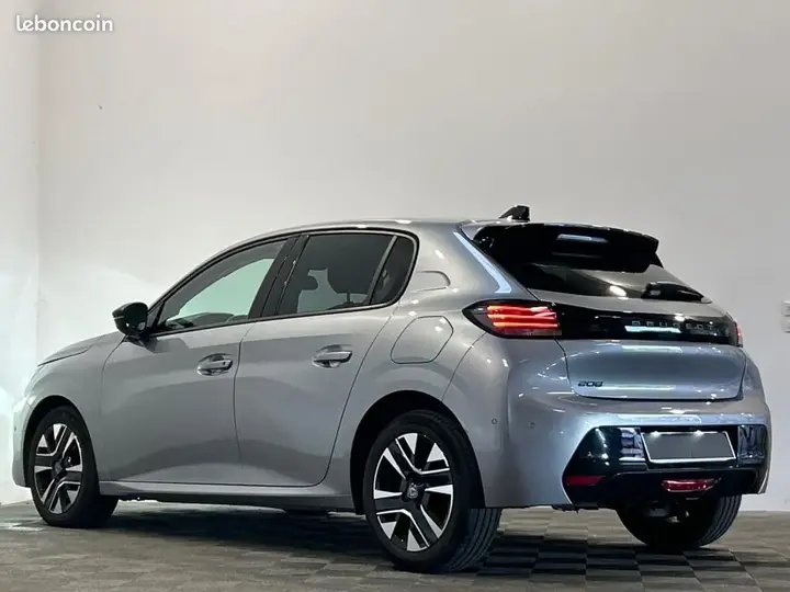 Peugeot 208 2024 photo 4