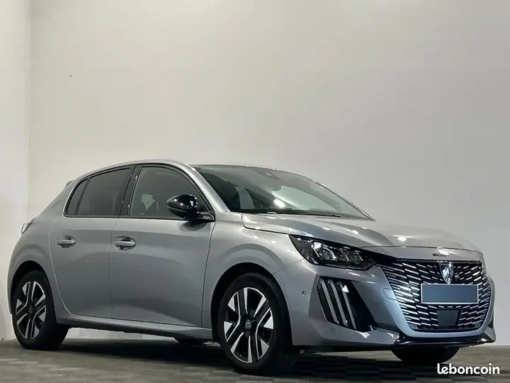 Peugeot 208 2024 photo 2