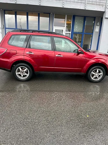 Subaru Forester 2011 photo 4