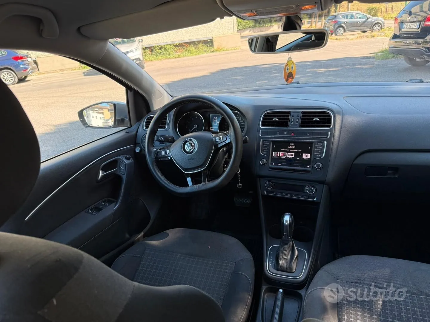 Volkswagen Polo 2017 photo 2