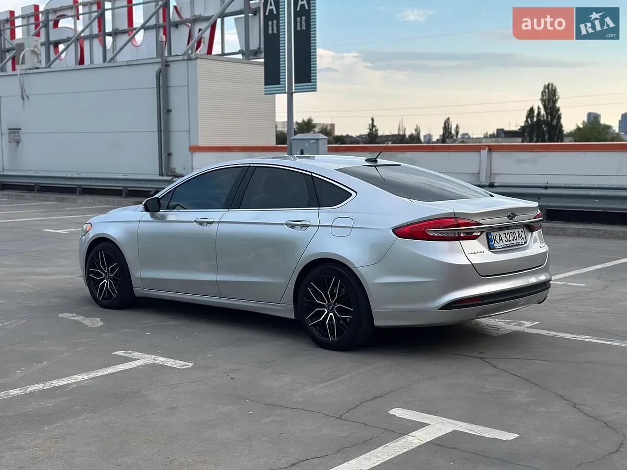Ford Fusion 2017 photo 2