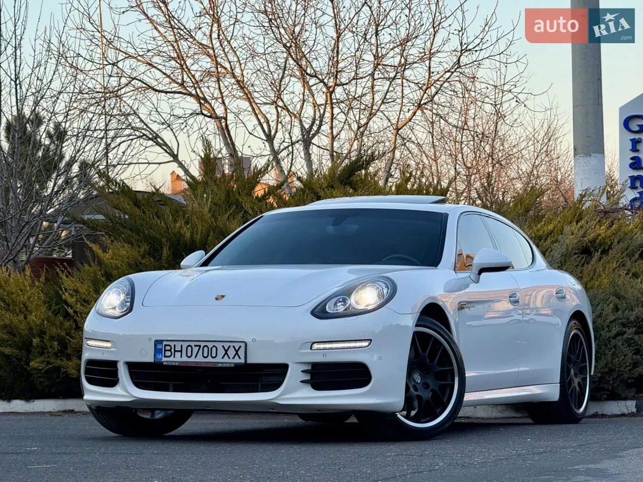 Porsche Panamera 2013 photo 3