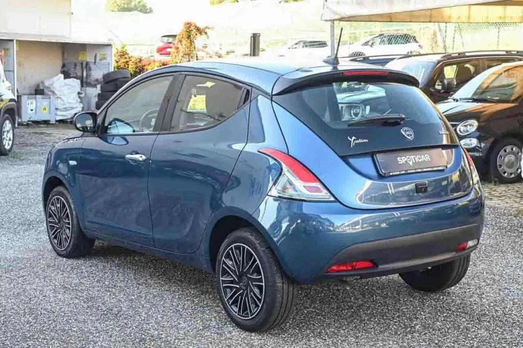 Lancia Ypsilon 2023 photo 4