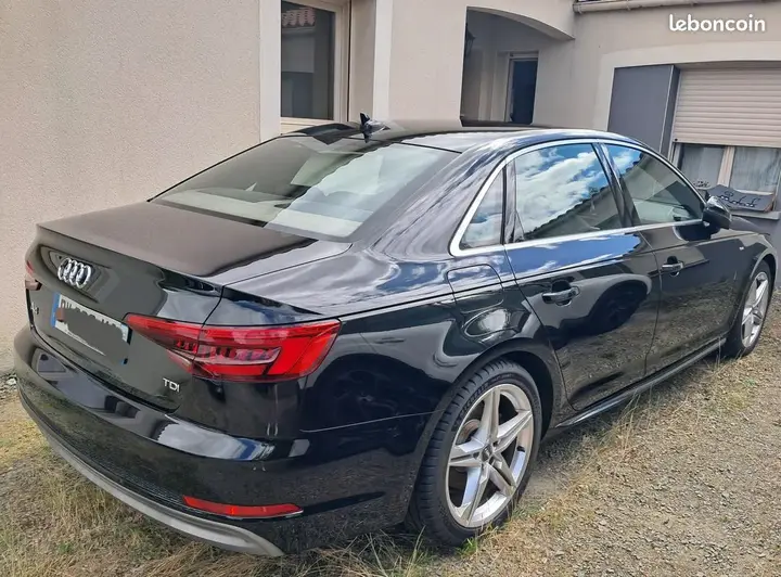Audi A4 2015 photo 3