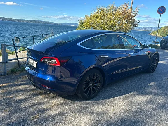 Tesla Model 3 2020 photo 5