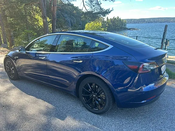 Tesla Model 3 2020 photo 4