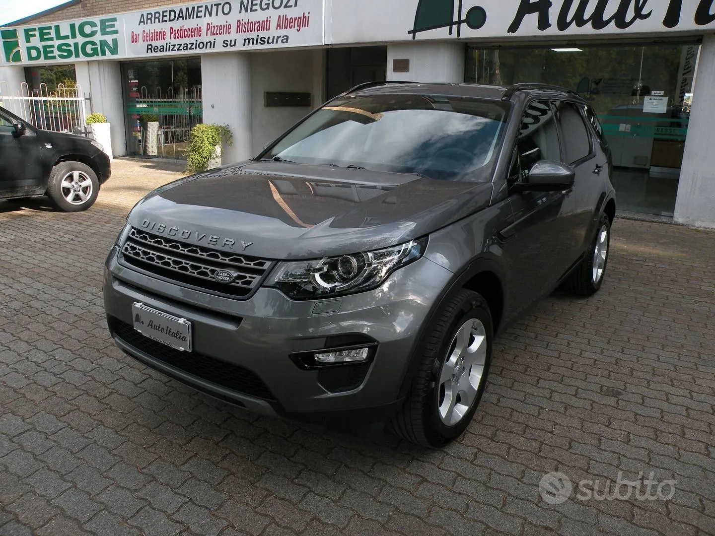 Land Rover Discovery Sport 2016 photo 3