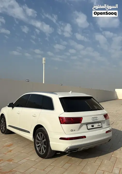 Audi Q7 2018 photo 2