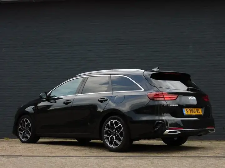 Kia Ceed Sportswagon 2023 photo 4