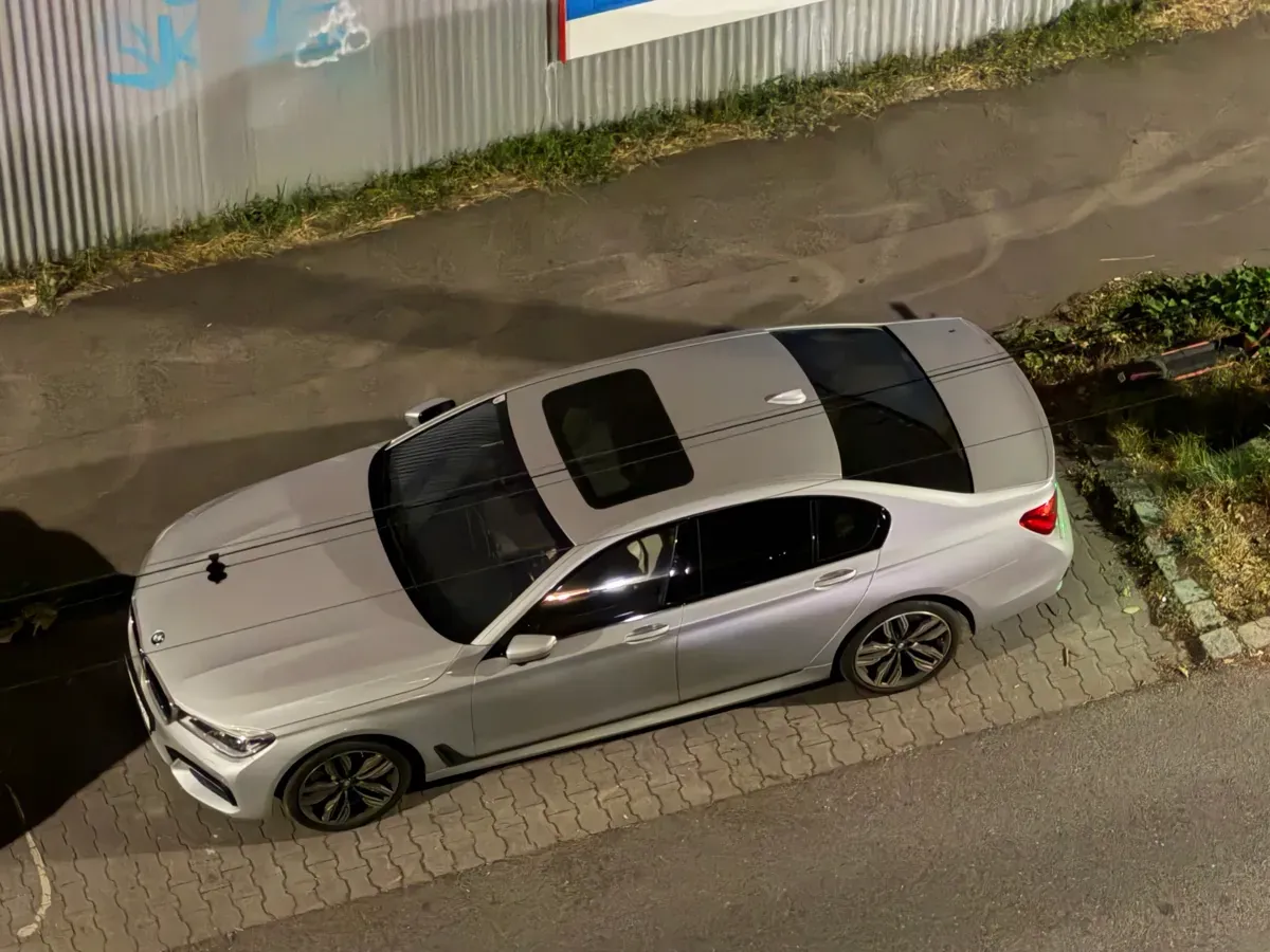 BMW 7 Series 2016 photo 3