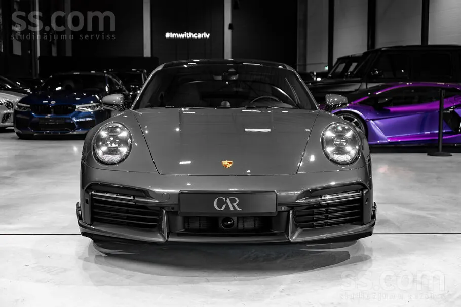 Porsche 911 2023 photo 2