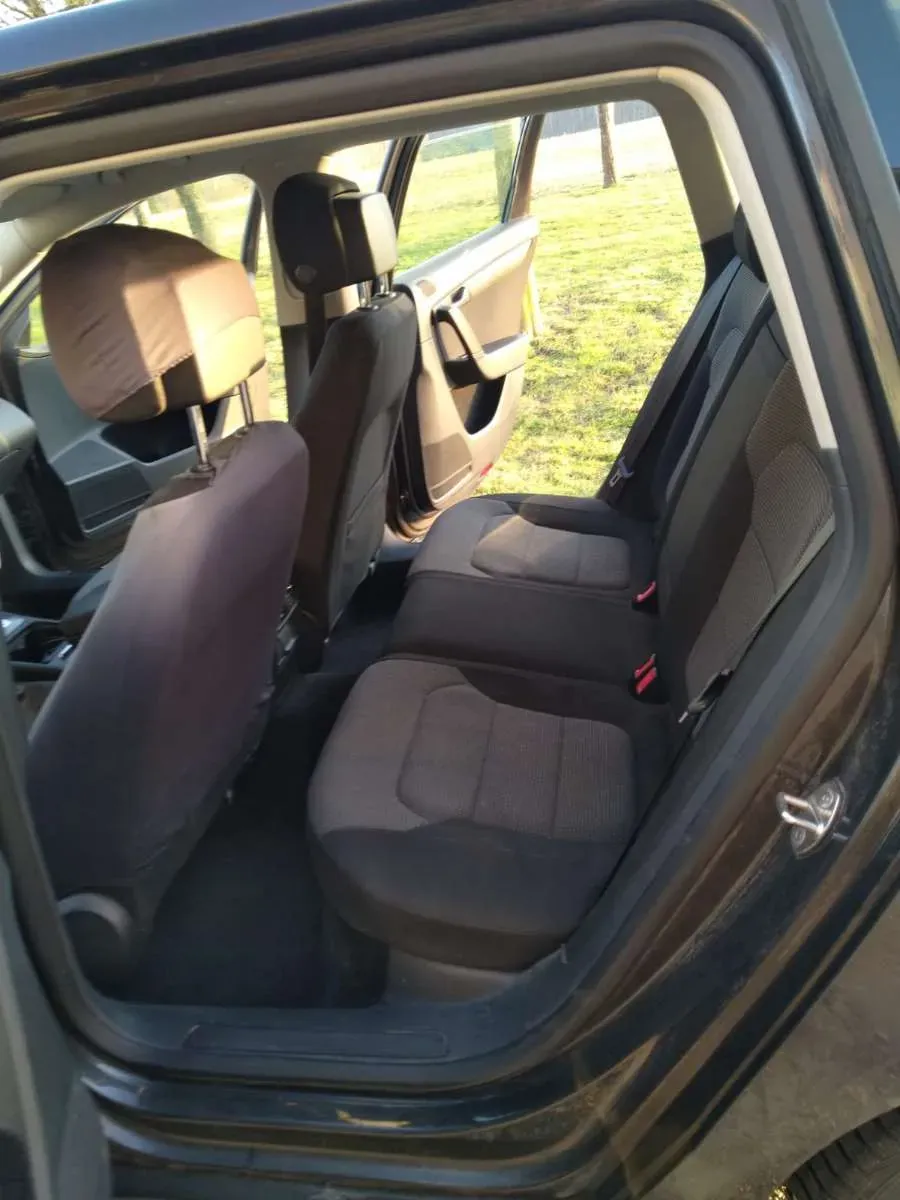 Volkswagen Passat 2010 photo 3