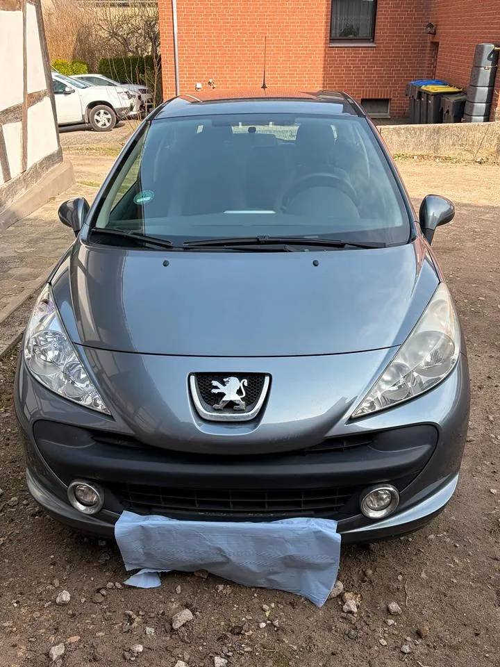 Peugeot 207