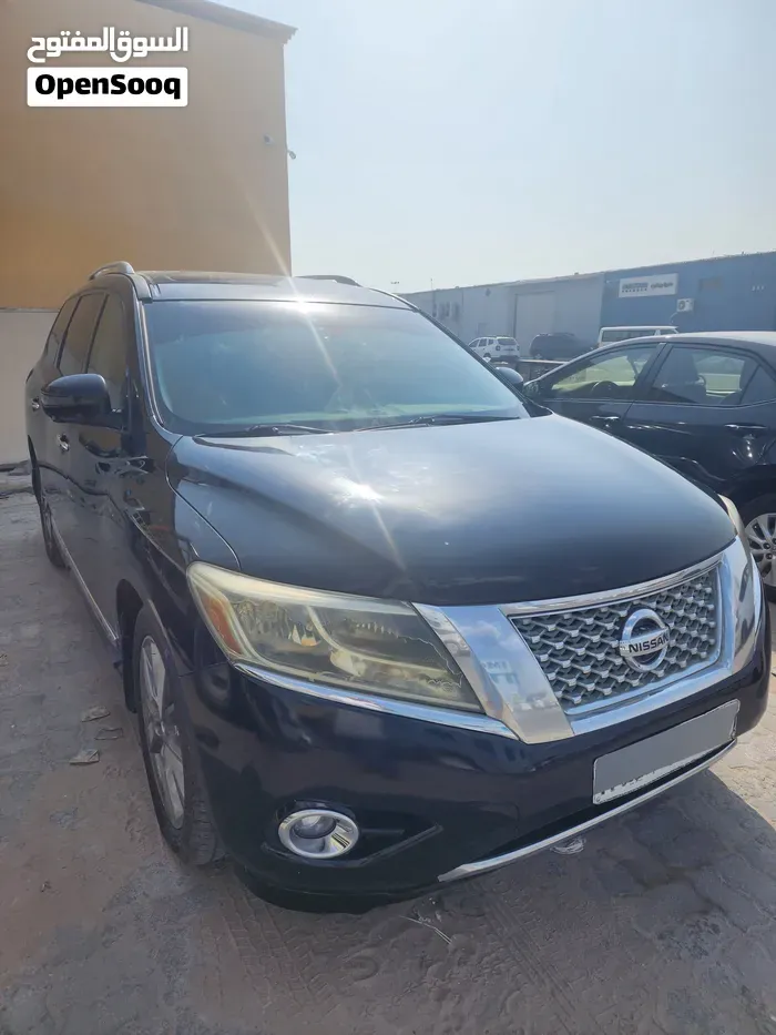 Nissan Pathfinder 2013 photo 2