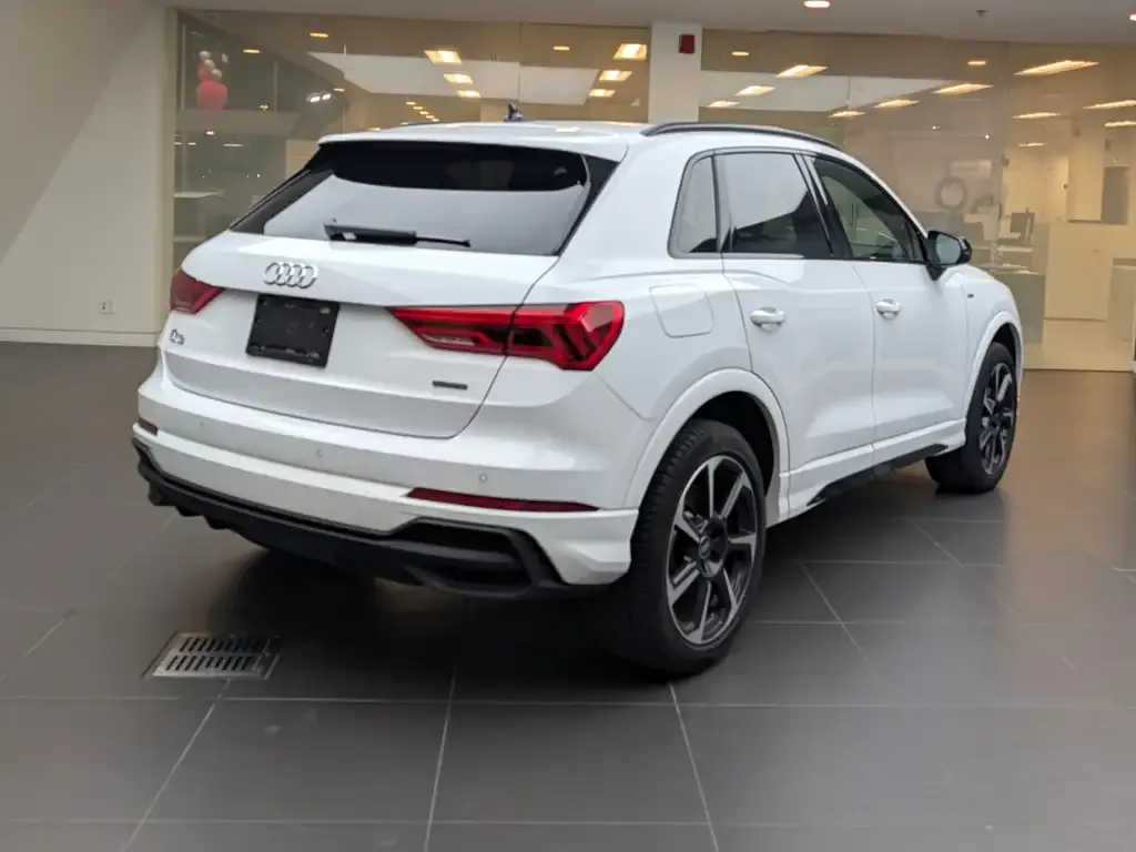 Audi Q3 2024 photo 3