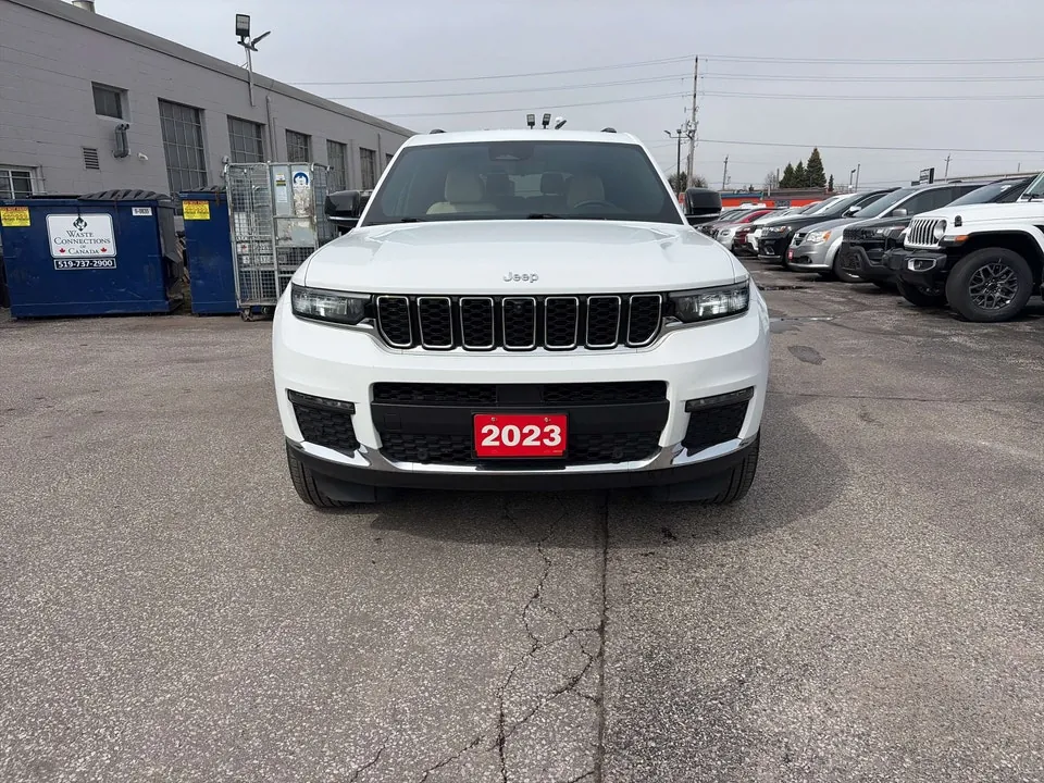Jeep Grand Cherokee 2023 photo 2