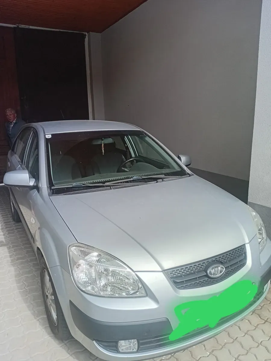 Kia Rio 2009 photo 2