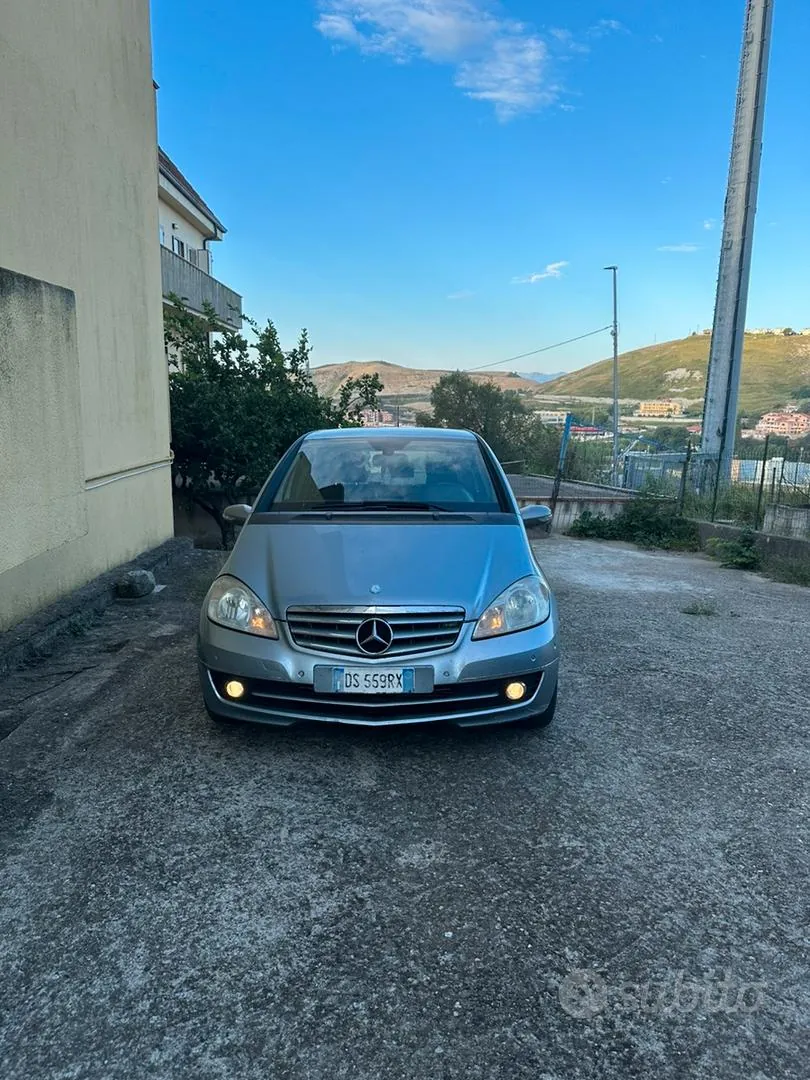 Mercedes-Benz A-Class 2009 photo 4