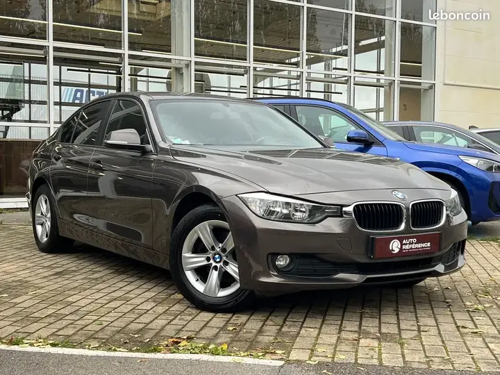 BMW Série 3 2013 photo 2