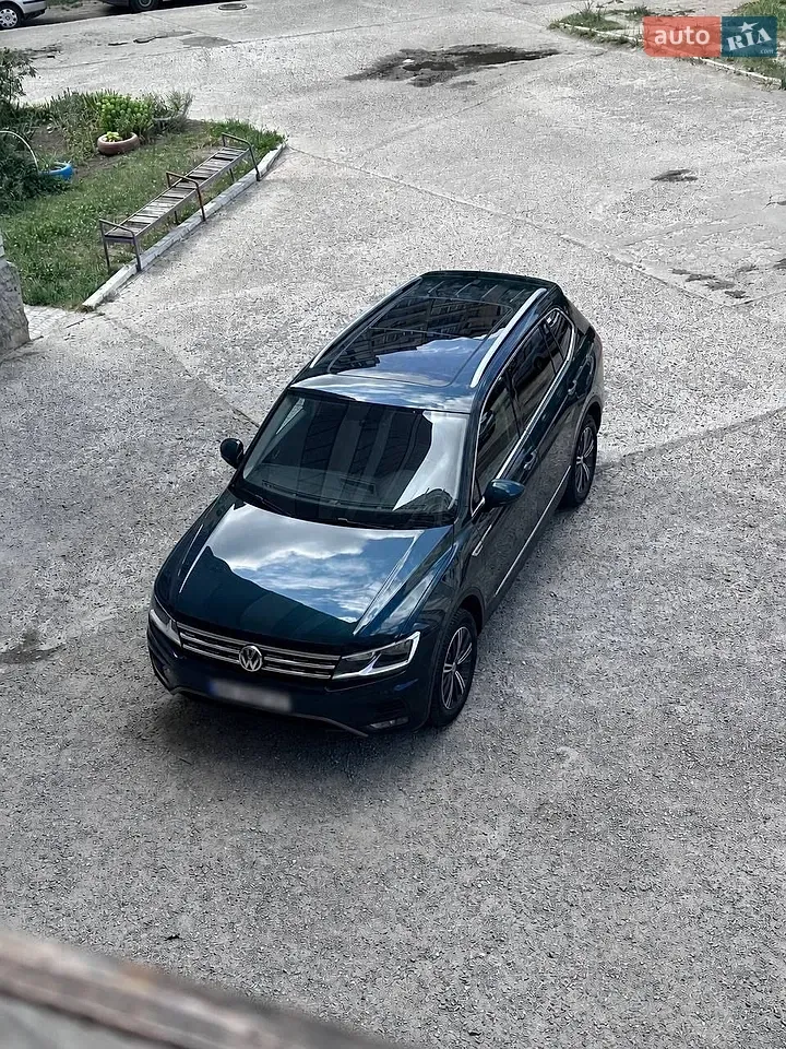 Volkswagen Tiguan 2018 photo 2