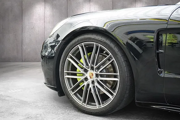 Porsche Panamera 4S 2017 photo 3