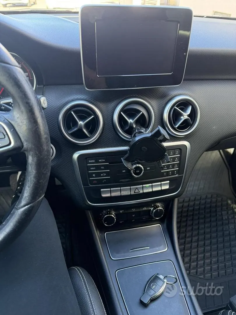 Mercedes-Benz A-Class 2017 photo 5