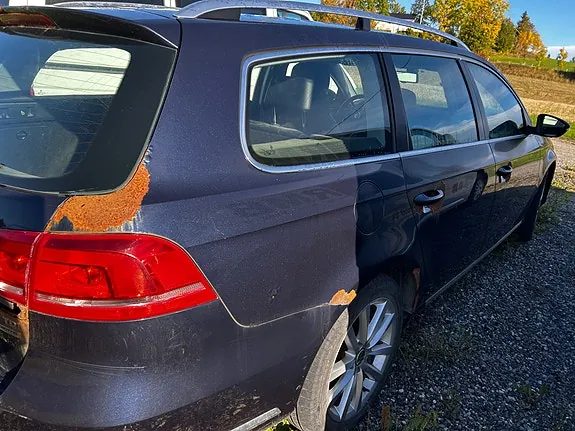 Volkswagen Passat 2011 photo 3