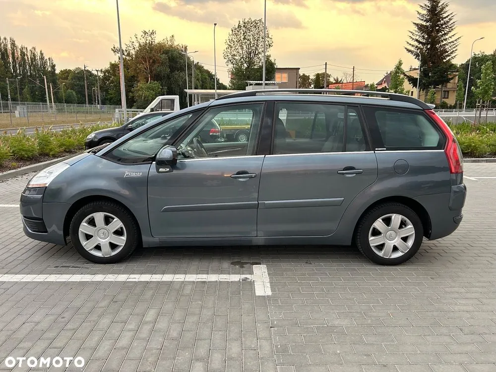 Citroen C4 Grand Picasso 2010 photo 2
