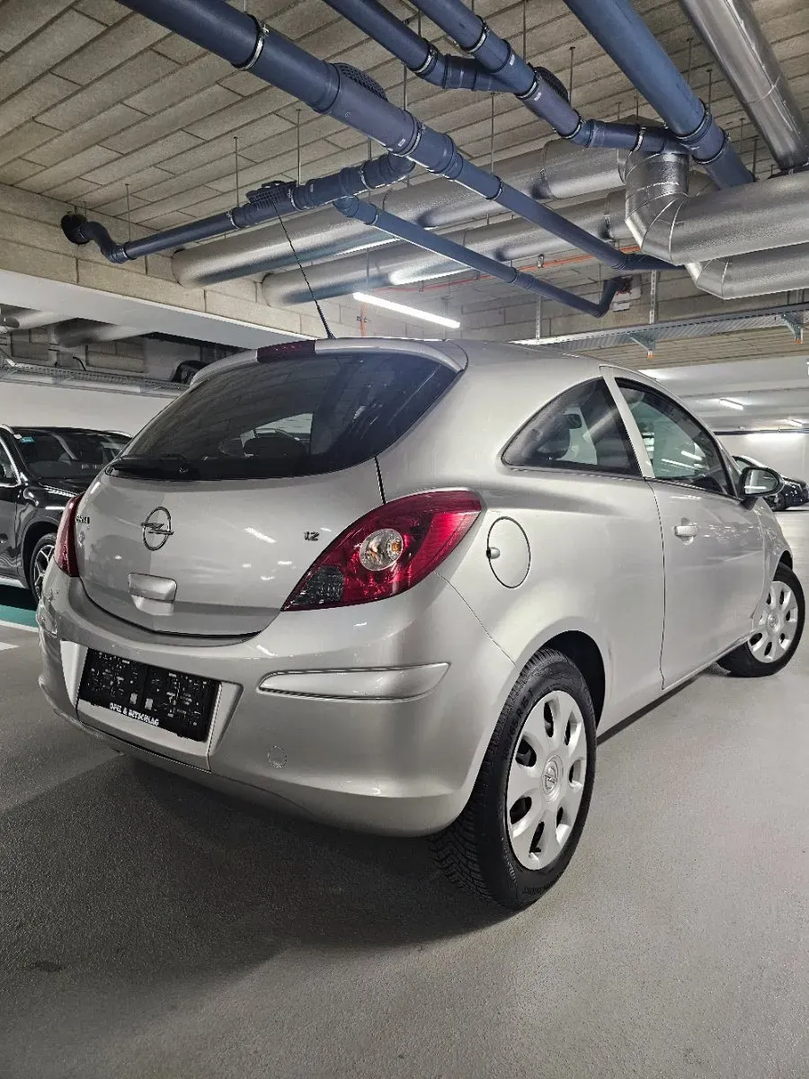 Opel Corsa 2009 photo 3
