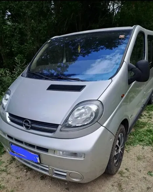 Opel Vivaro 2004 photo 2