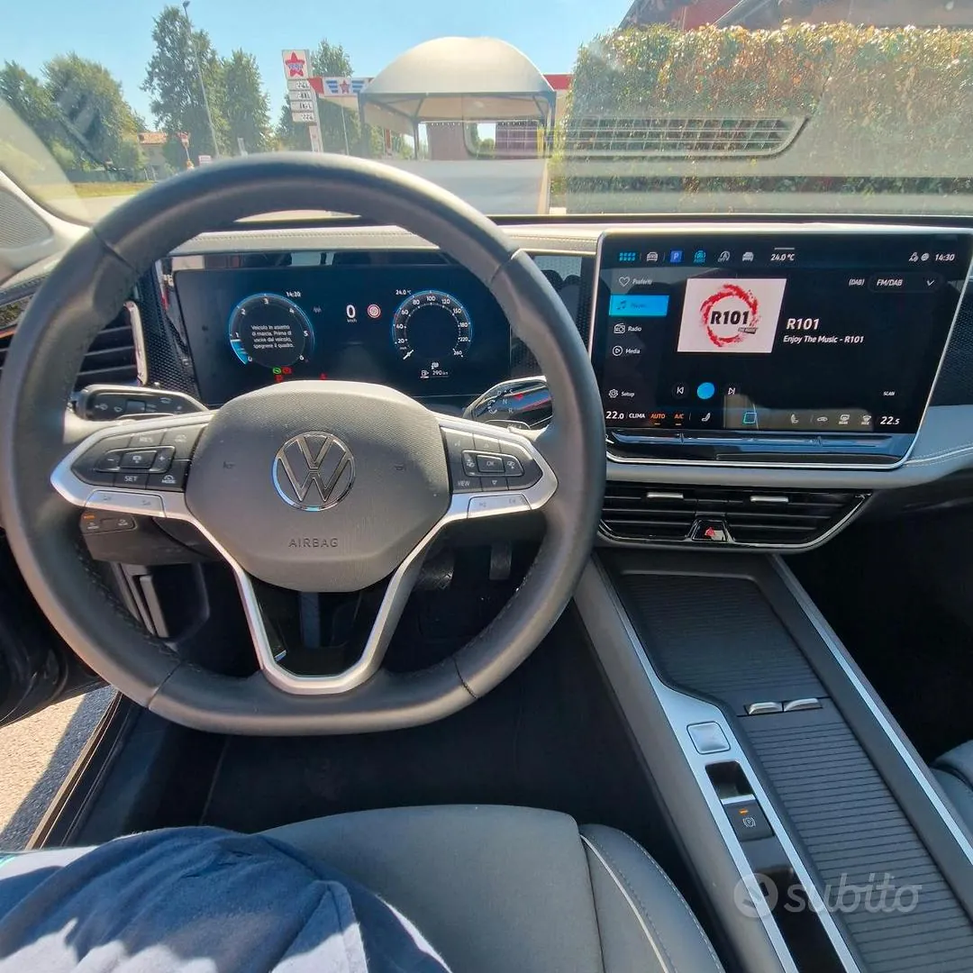 Volkswagen Passat 2024 photo 5