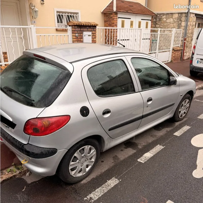 Peugeot 206