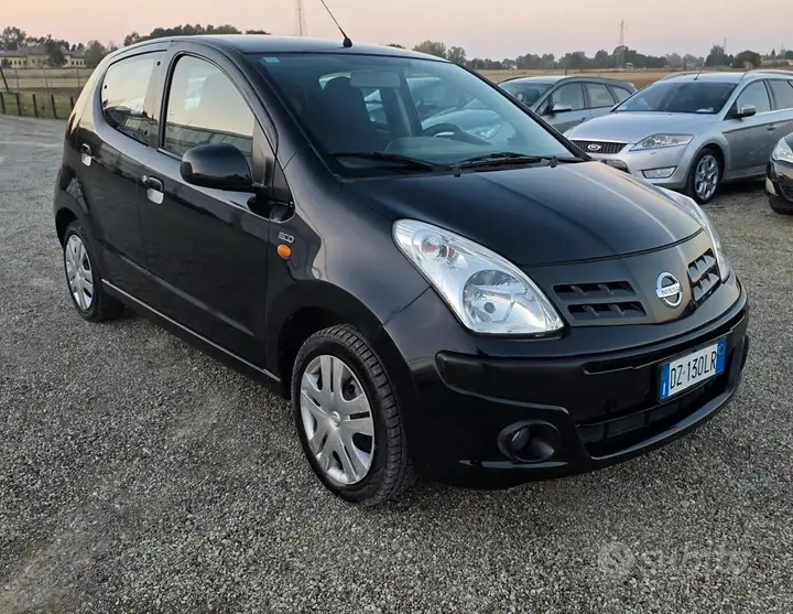 Nissan Pixo