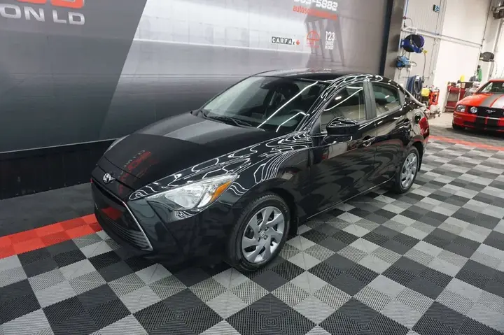 Toyota Yaris 2018 photo 3