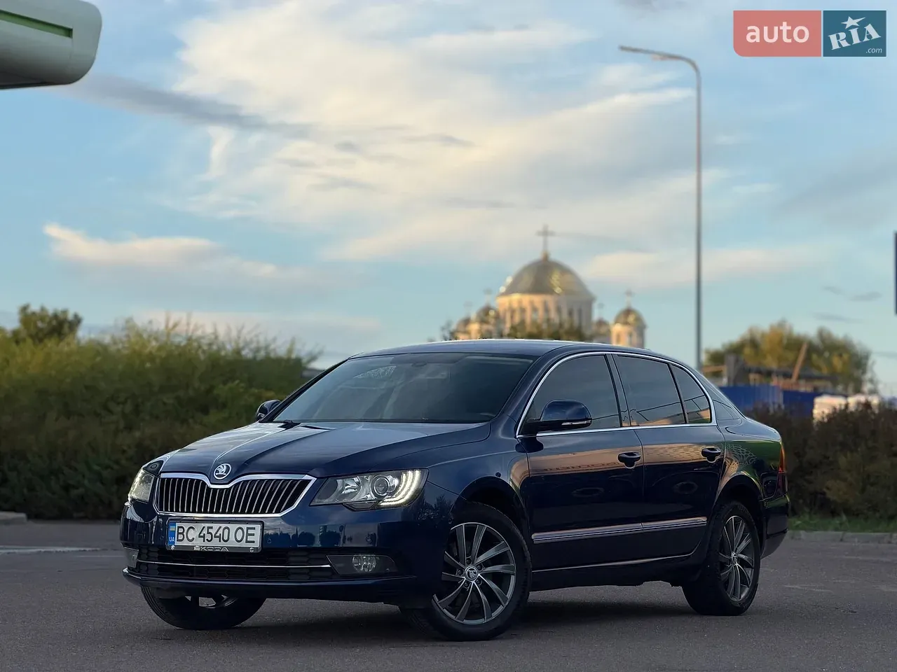 Skoda Superb 2013 photo 3