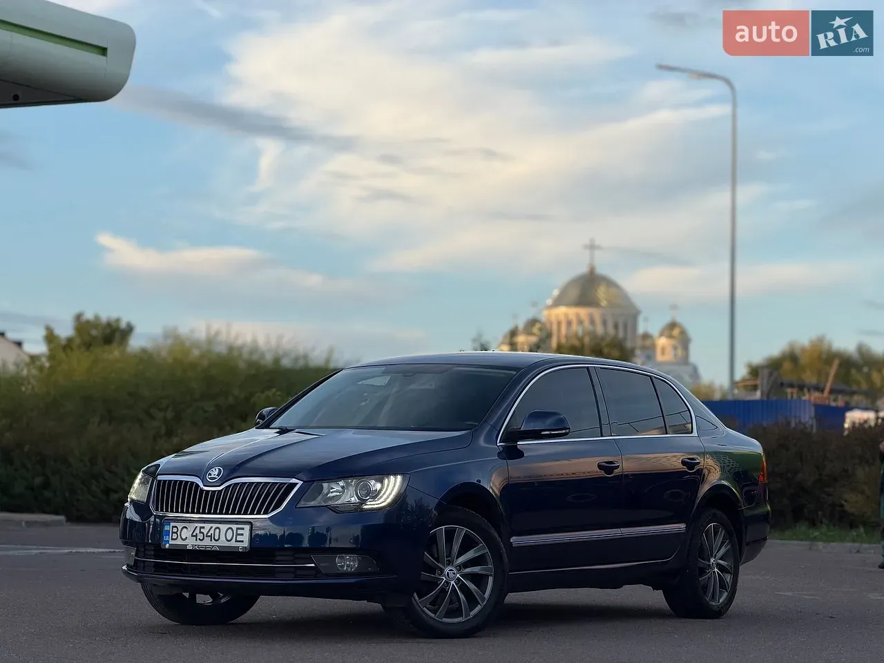 Skoda Superb 2013 photo 2