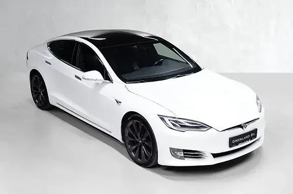 Tesla Model S 2021 photo 2