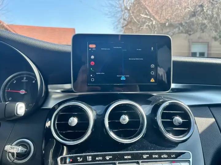 Mercedes-Benz C-Class 2015 photo 2